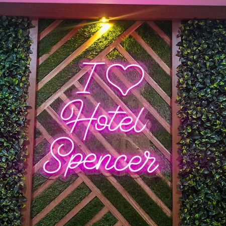 Hotel Spencer-Navi Mumbai Eksteriør billede